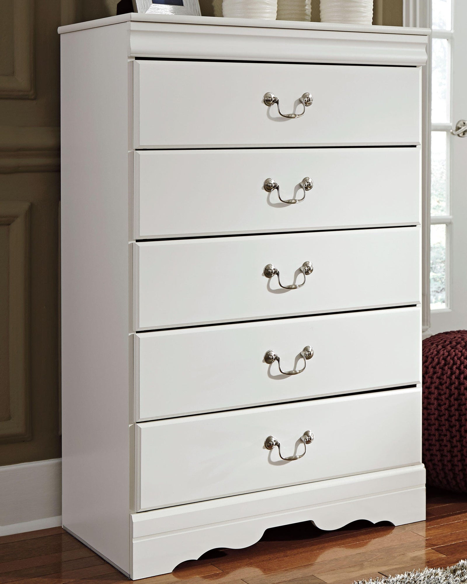 Anarasia Chest of Drawers - White (2)