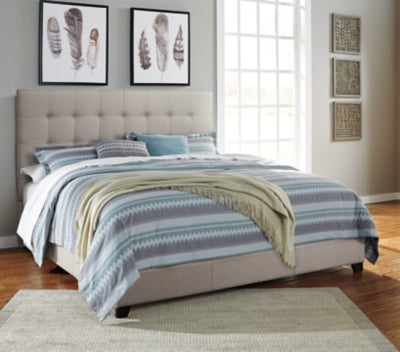 Dolante King Upholstered Bed