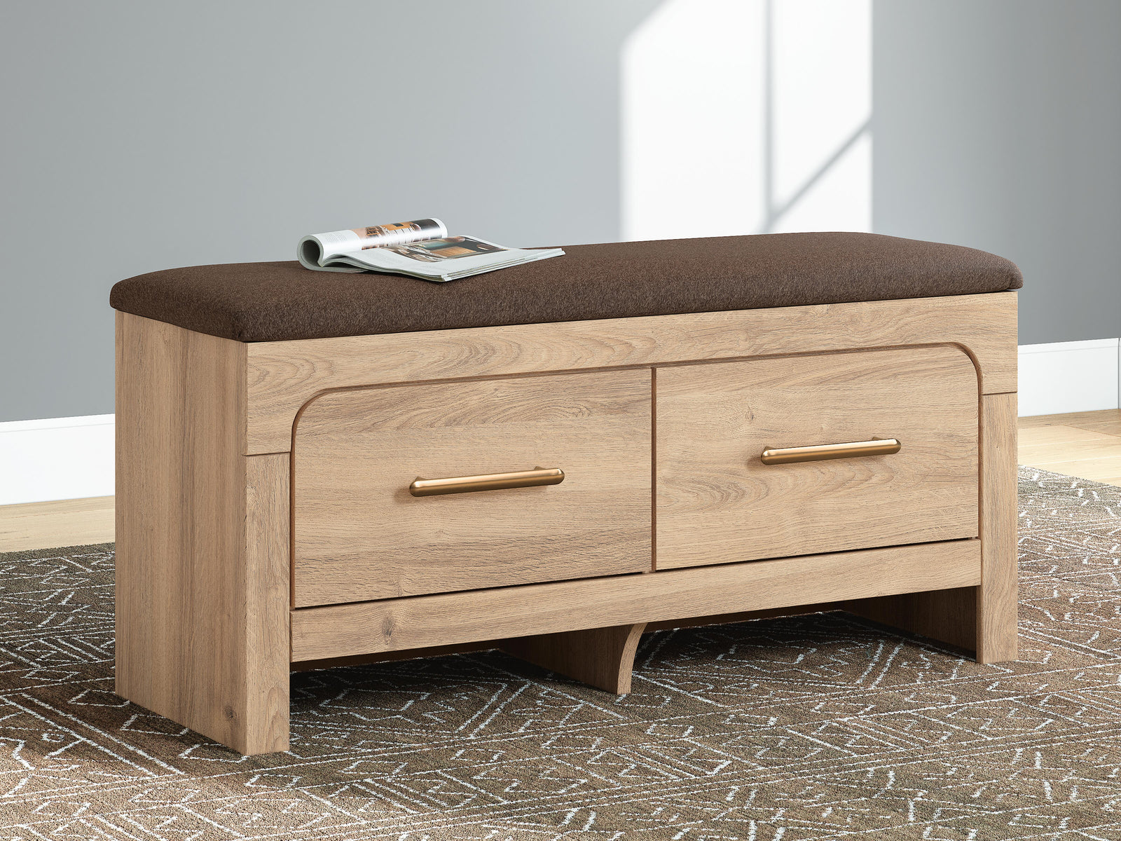 Kinlanni Bedroom Storage Bench - Light Brown (2)