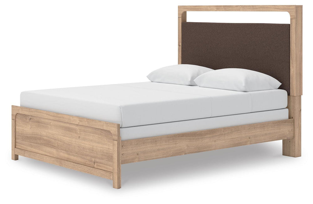 Kinlanni Queen Upholstered Panel Bed - Light Brown (5)