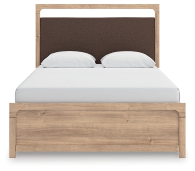 Kinlanni Queen Upholstered Panel Bed