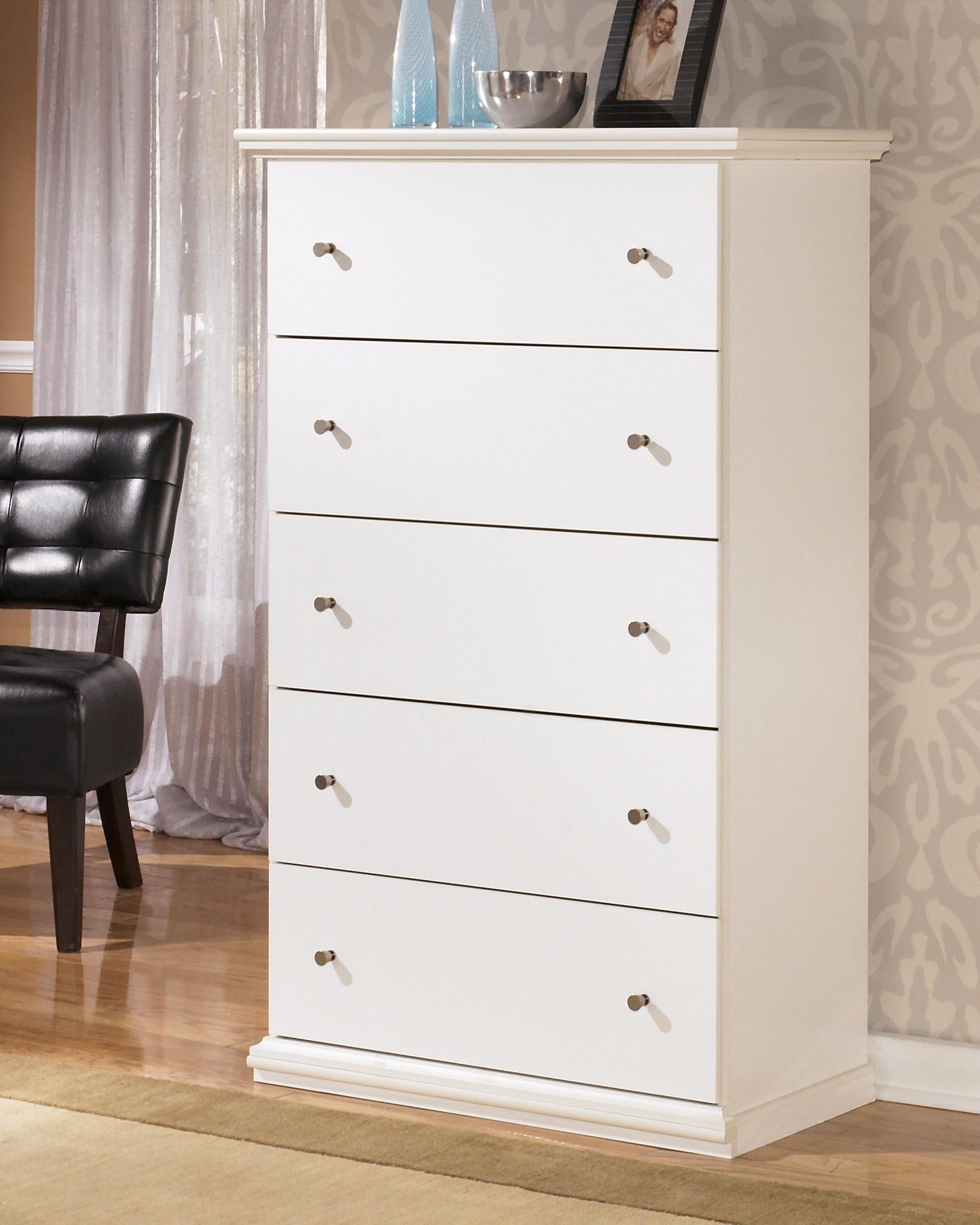 Bostwick Shoals Chest of Drawers - White (2)