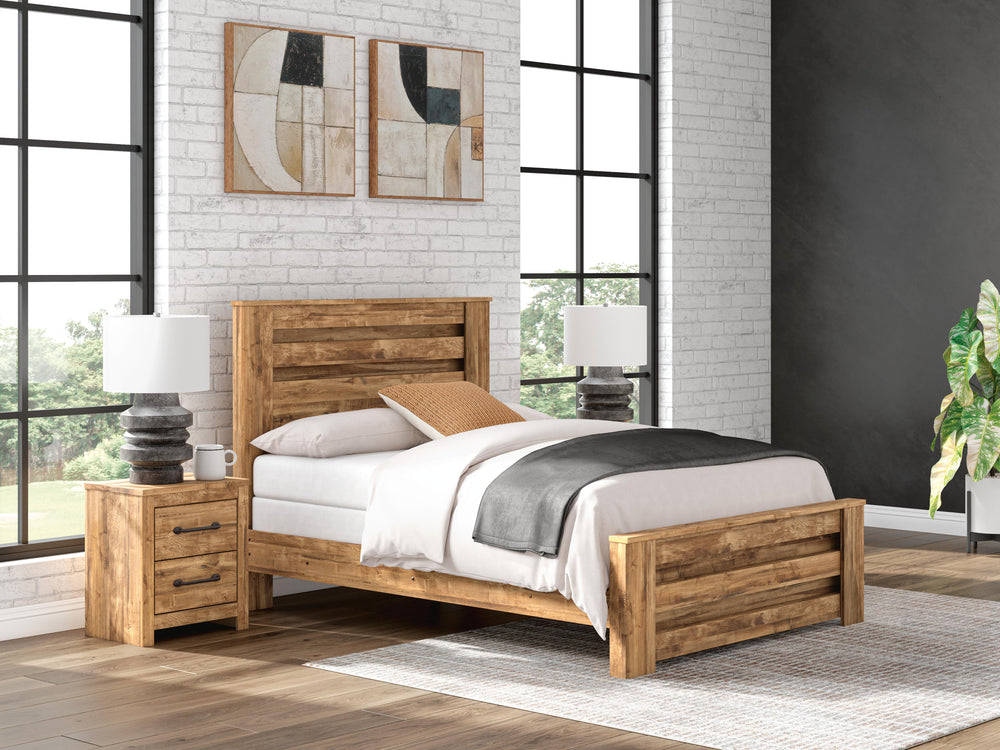 Maystonna Queen Panel Bed - Brown (2)