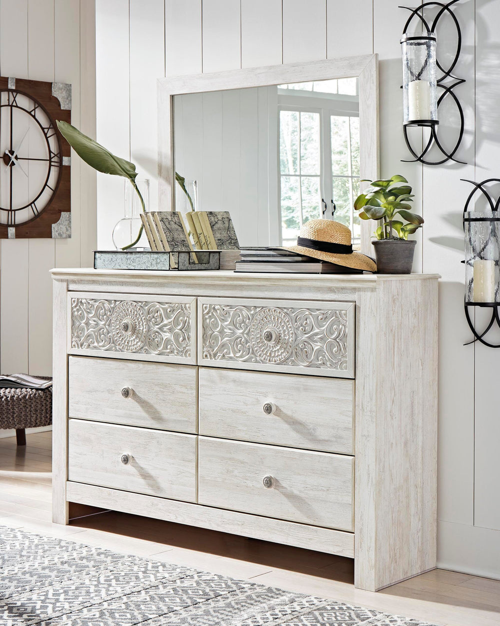 Paxberry Dresser and Mirror - Whitewash (2)
