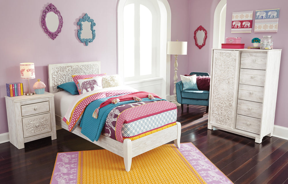 Paxberry Nightstand - Whitewash (8)