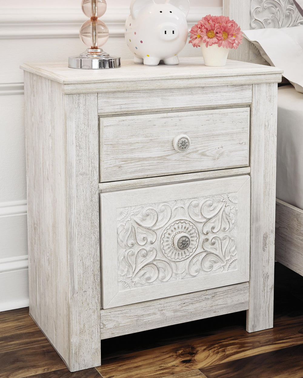 Paxberry Full Panel Bed, Chest and Nightstand - Whitewash (26)