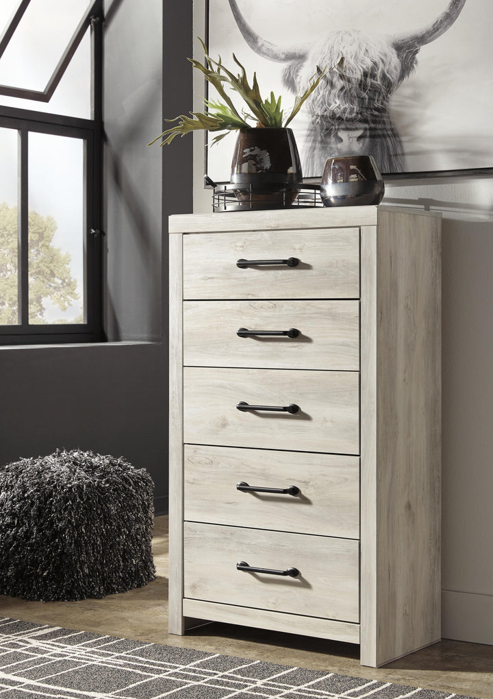 Cambeck Queen Storage Bed, Chest and 2 Nightstands - Whitewash (19)
