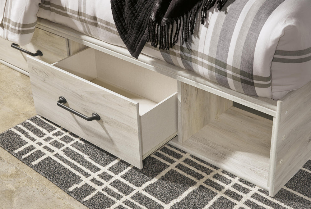 Cambeck King Panel Bed with Storage, Chest and Nightstand - Whitewash (19)