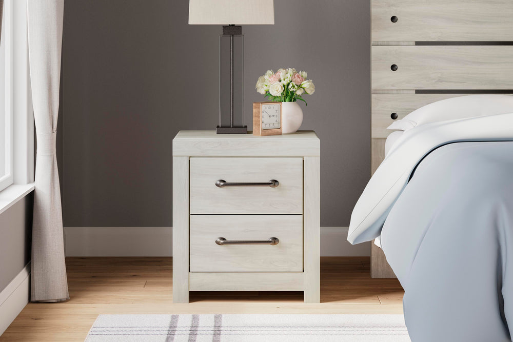 Cambeck Full Panel Bed with Storage, Chest and Nightstand - Whitewash (24)