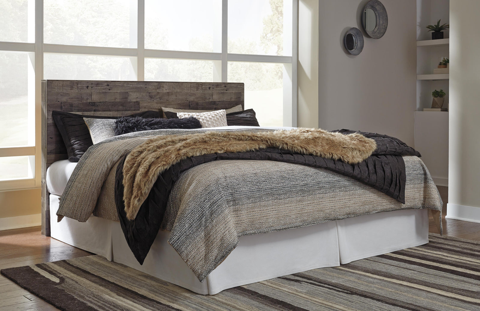 Derekson King Panel Headboard - Dark Gray (2)