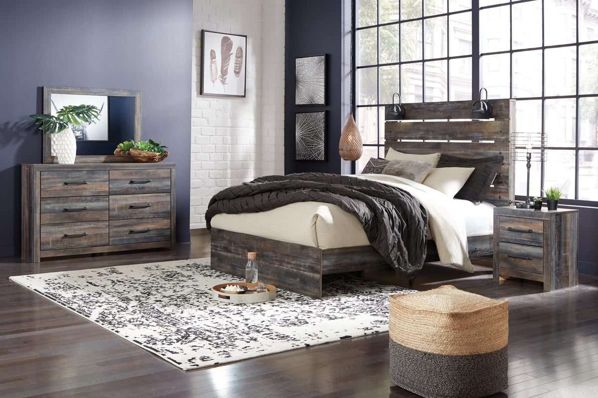 Drystan Queen Panel Bed, Dresser, Mirror and 2 Nightstands - Multi (2)