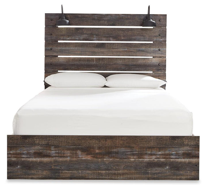 Drystan Queen Panel Bed, Dresser and Mirror (5)
