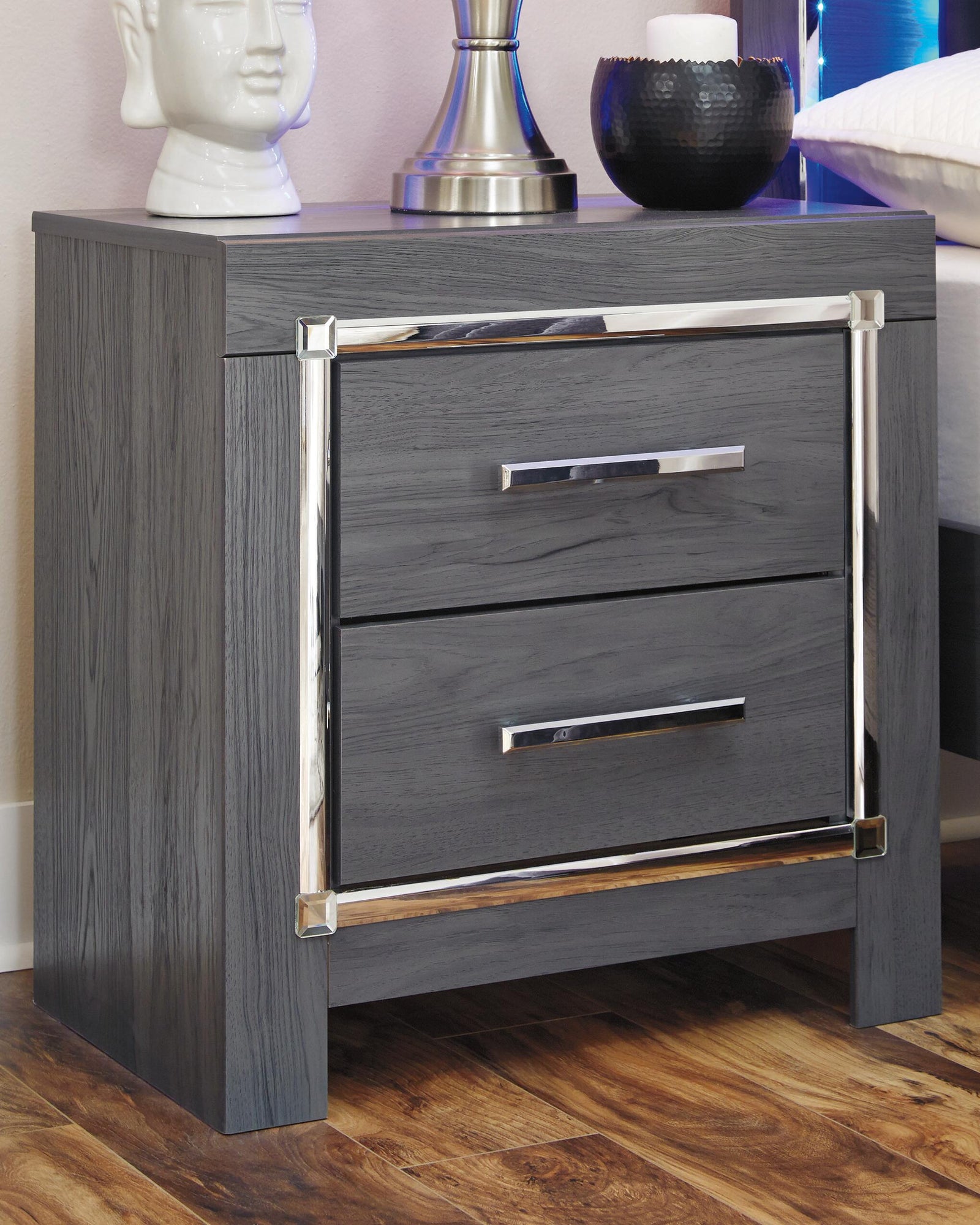 Lodanna Nightstand - Gray (2)