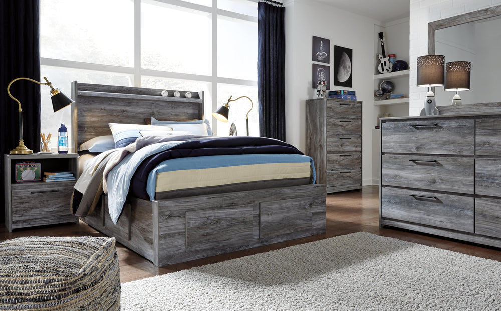 Baystorm Full Panel Bed with 4 Storage Drawers - Gray (3)