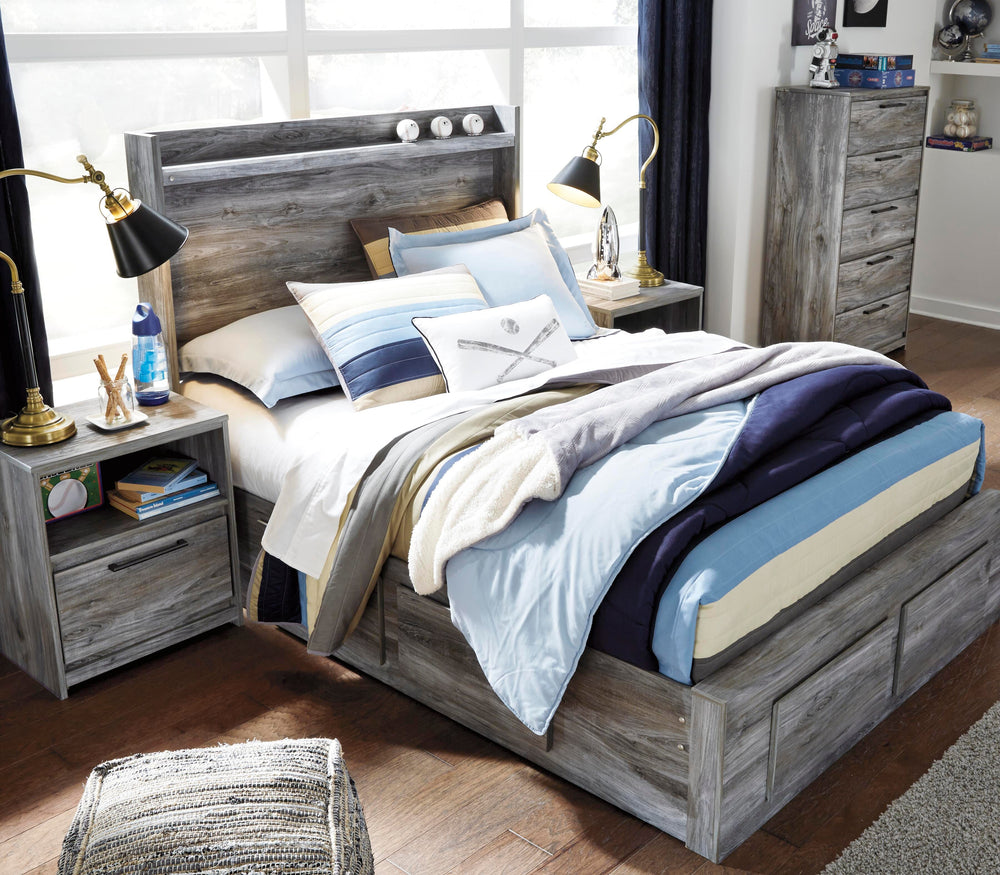Baystorm Full Panel Bed with 4 Storage Drawers - Gray (5)