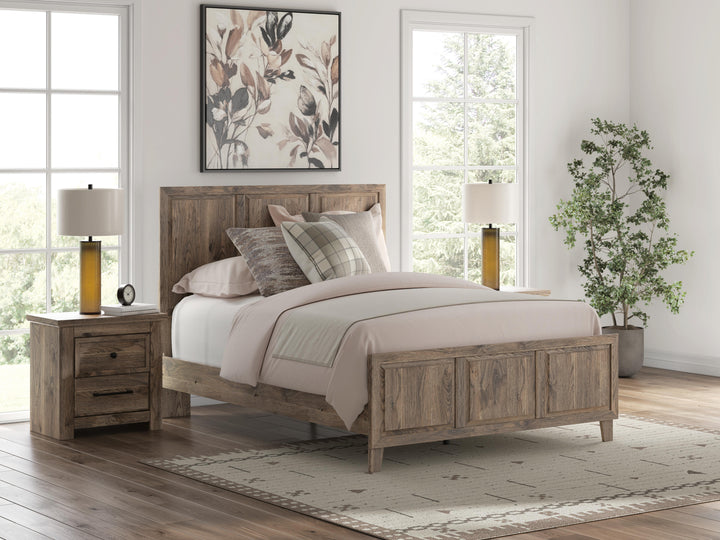 Rusticott Queen Panel Bed, Dresser and Mirror (16)