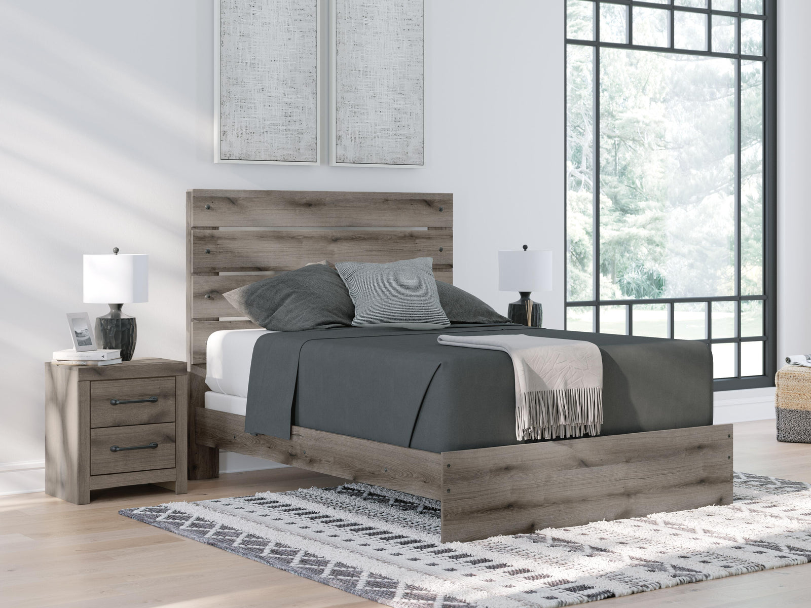 Graystorm Queen Panel Bed - Dark Gray (2)