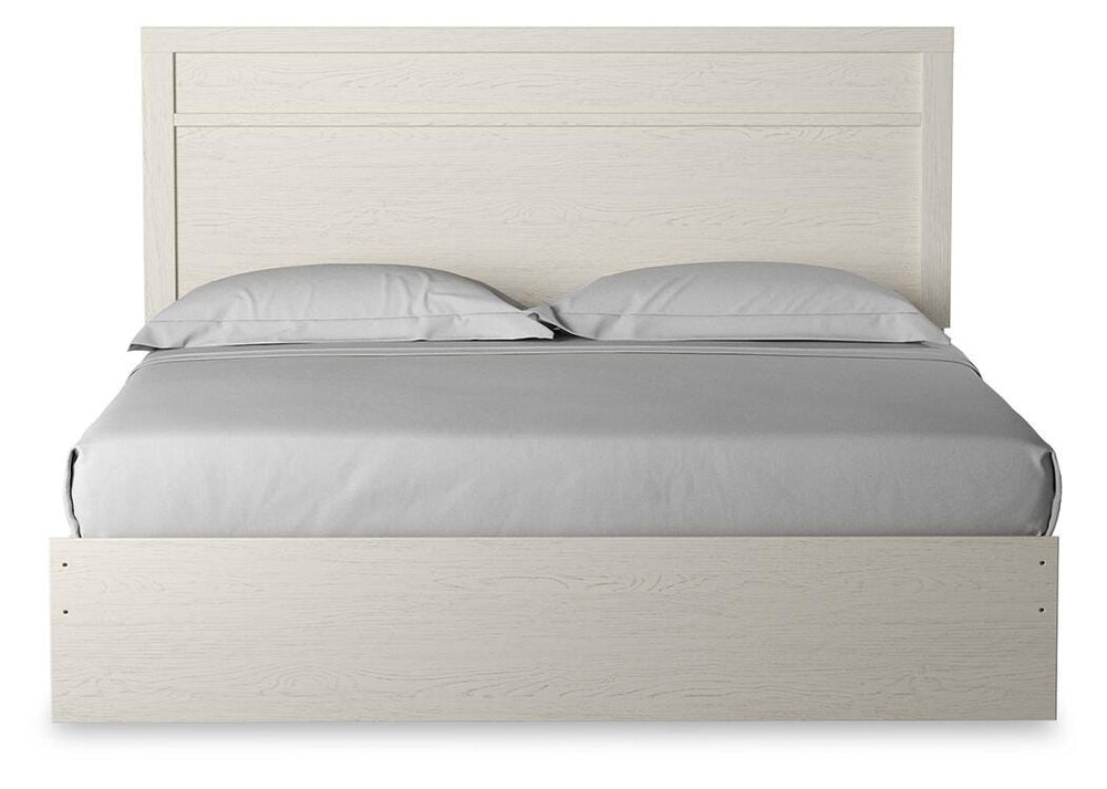 Stelsie King Panel Bed, Chest and Nightstand - White (8)