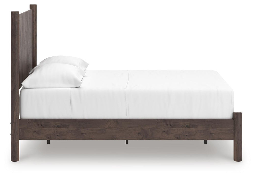 Pamytta Full Panel Platform Bed, Dresser and Mirror (4)