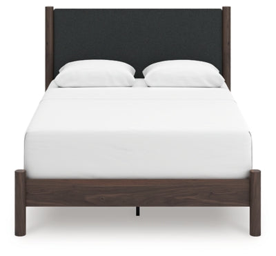 Pamytta Queen Upholstered Panel Bed