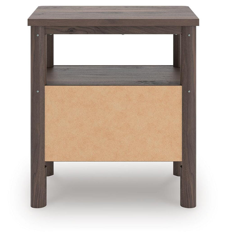 Pamytta King Panel Bed, Dresser, Mirror and Nightstand - Brown (20)