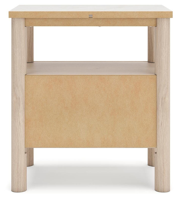 Cadmori King Panel Bed, Dresser and 2 Nightstands (11)