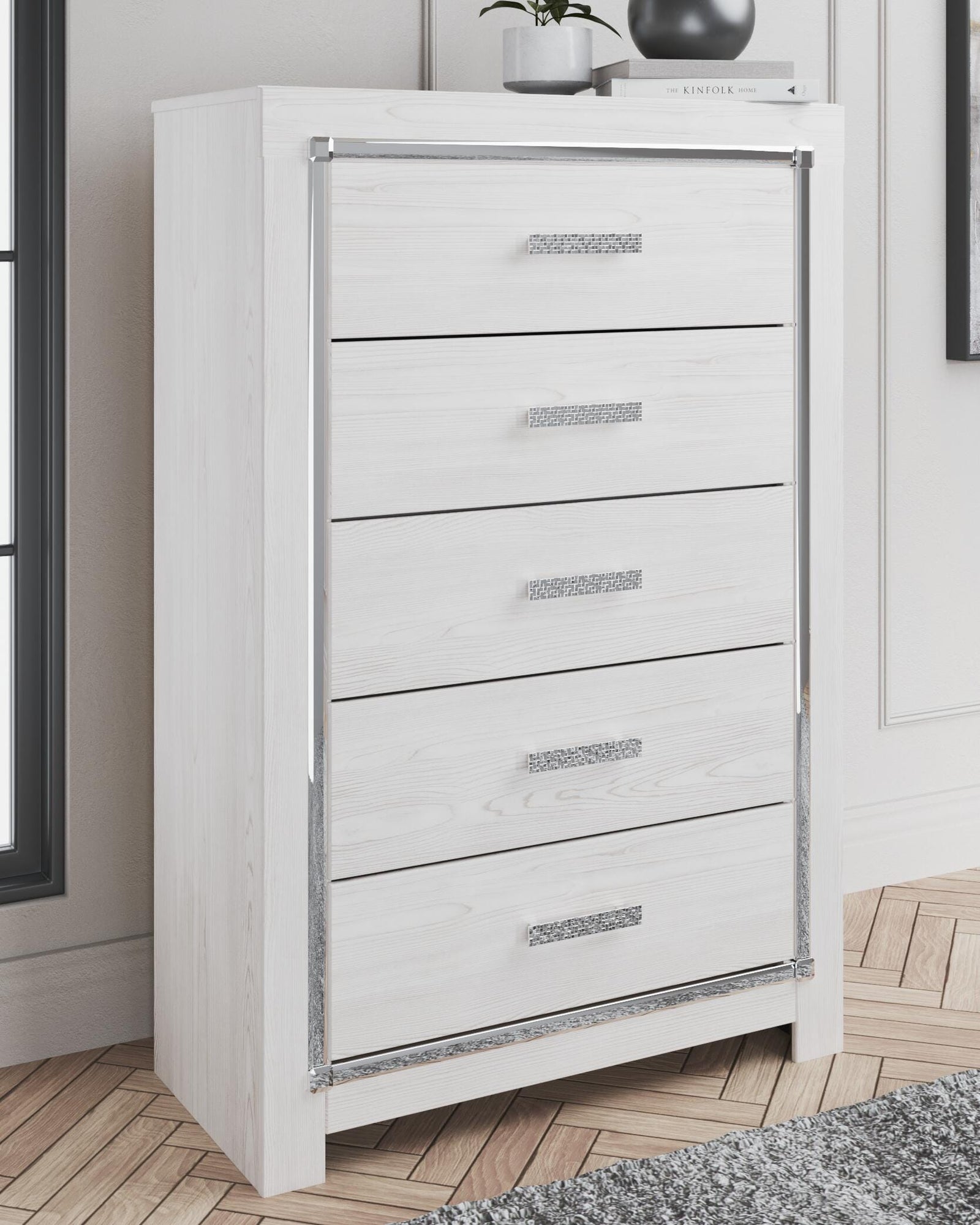 Altyra Chest of Drawers - White (2)