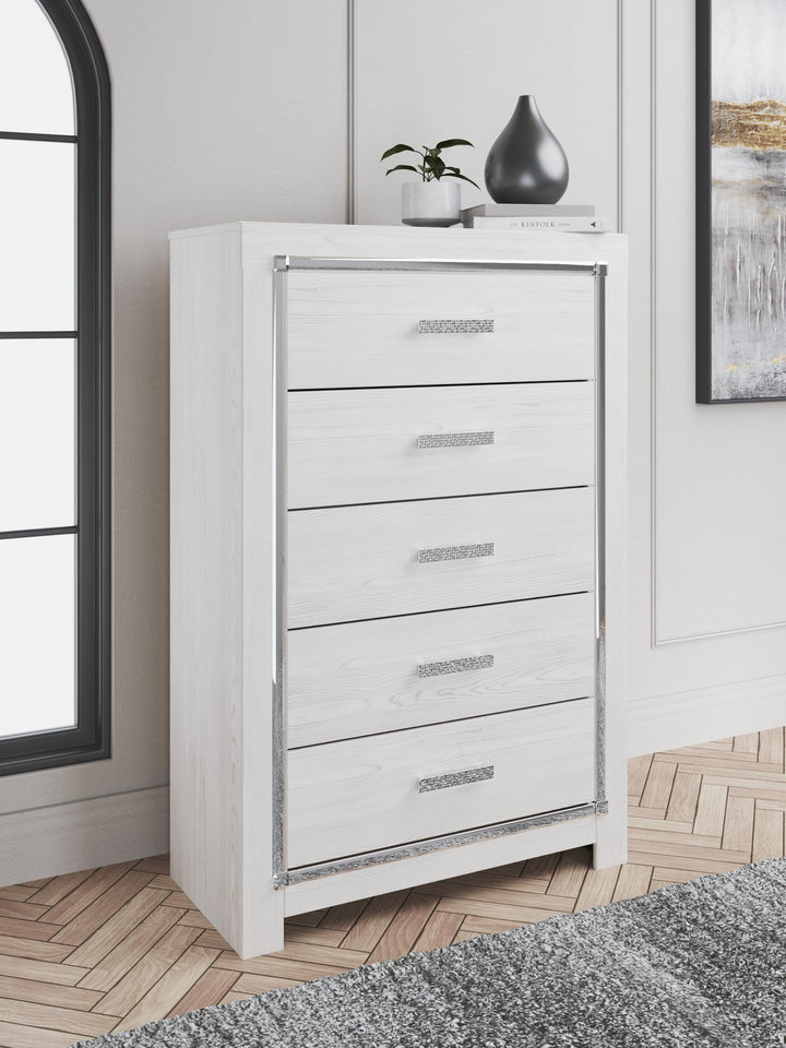 Altyra King Storage Bed, Chest and 2 Nightstands - White (25)