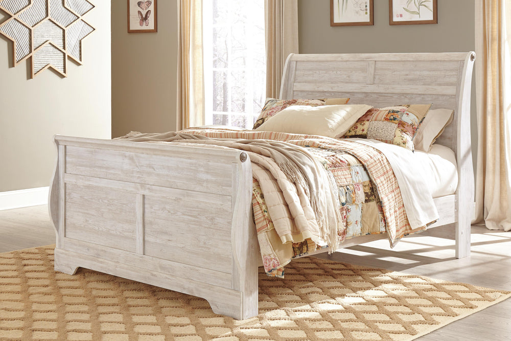 Willowton Queen Sleigh Bed - Whitewash (2)