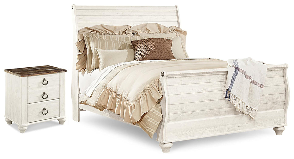 Willowton Queen Sleigh Bed and Nightstand (1)
