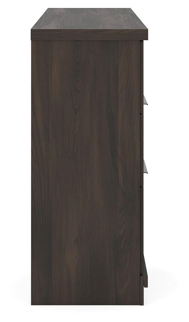 Shaehartin King Panel Bed, Dresser, Mirror and Nightstand