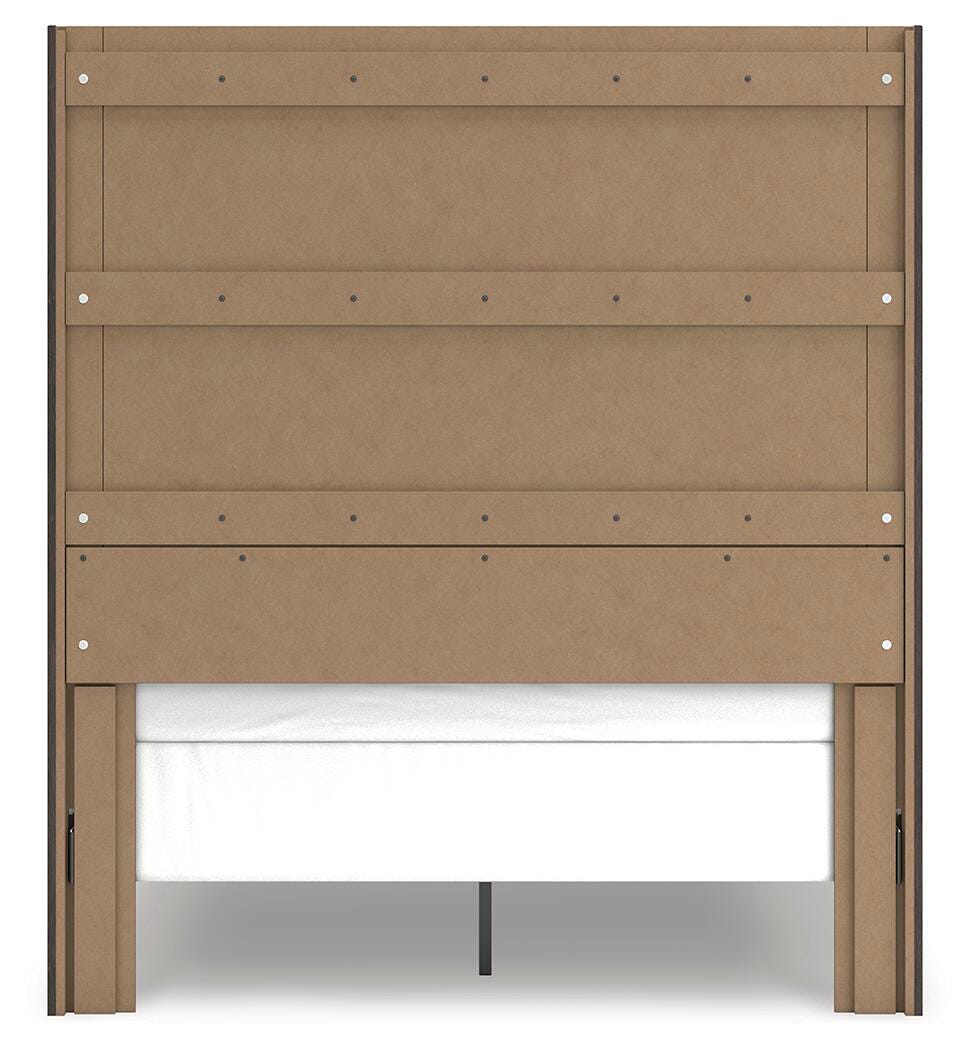 Fraluna Queen Panel Bed, Dresser and Mirror (12)