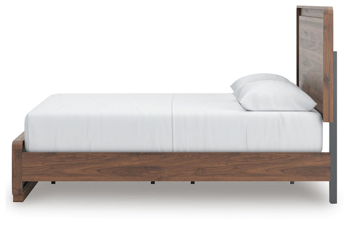 Fortlorn Queen Panel Bed - Dark Brown (9)