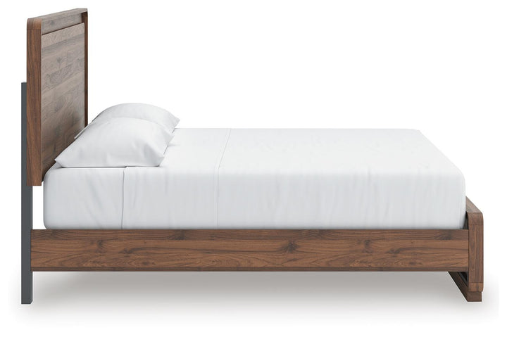 Fortlorn King Panel Bed - Dark Brown (10)
