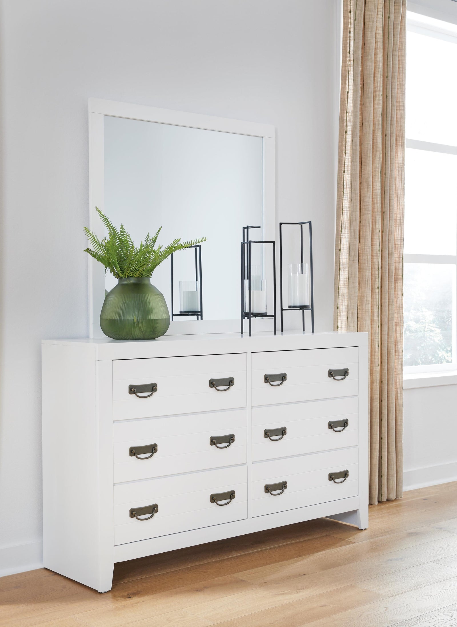 Binterglen Dresser and Mirror - White (2)