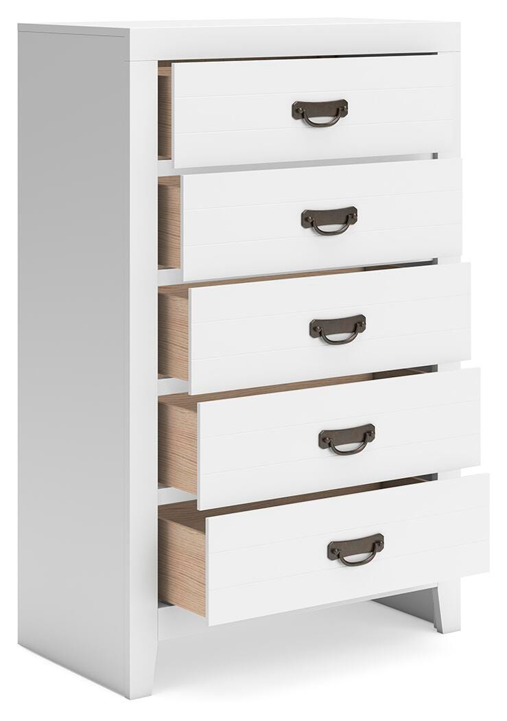 Binterglen Chest of Drawers - White (4)