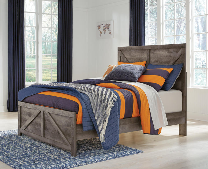Wynnlow Full Crossbuck Panel Bed, Dresser and Mirror (10)