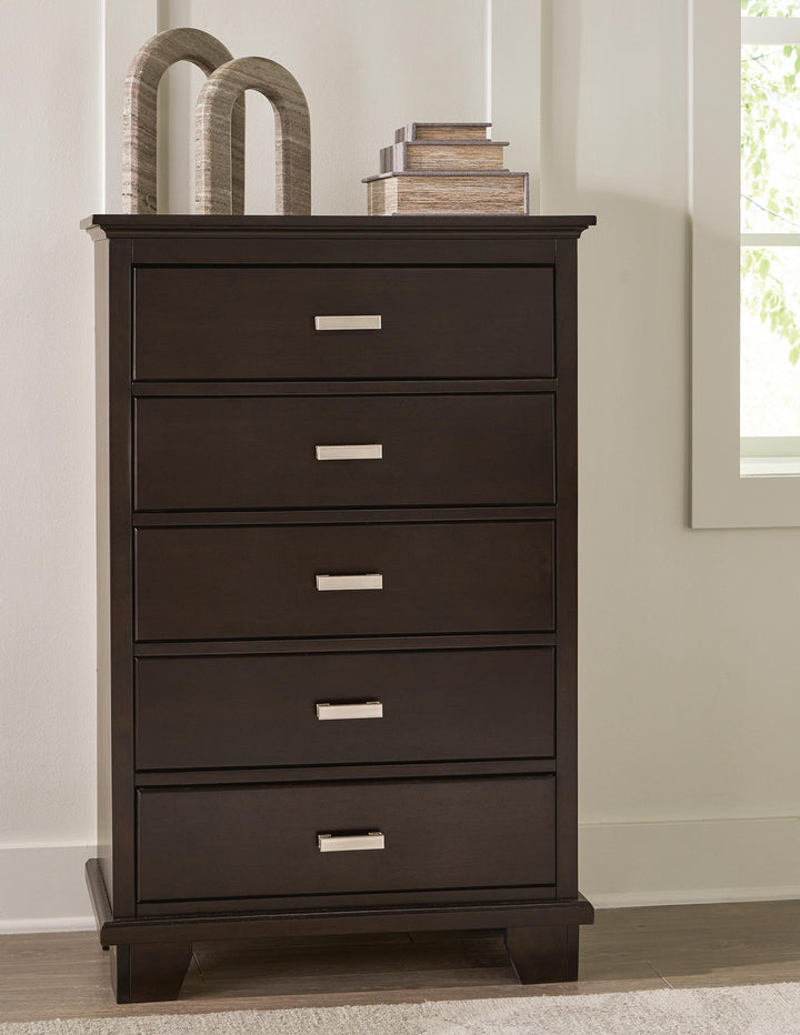 Covetown Full Panel Bed, Chest and Nightstand - Dark Brown (16)