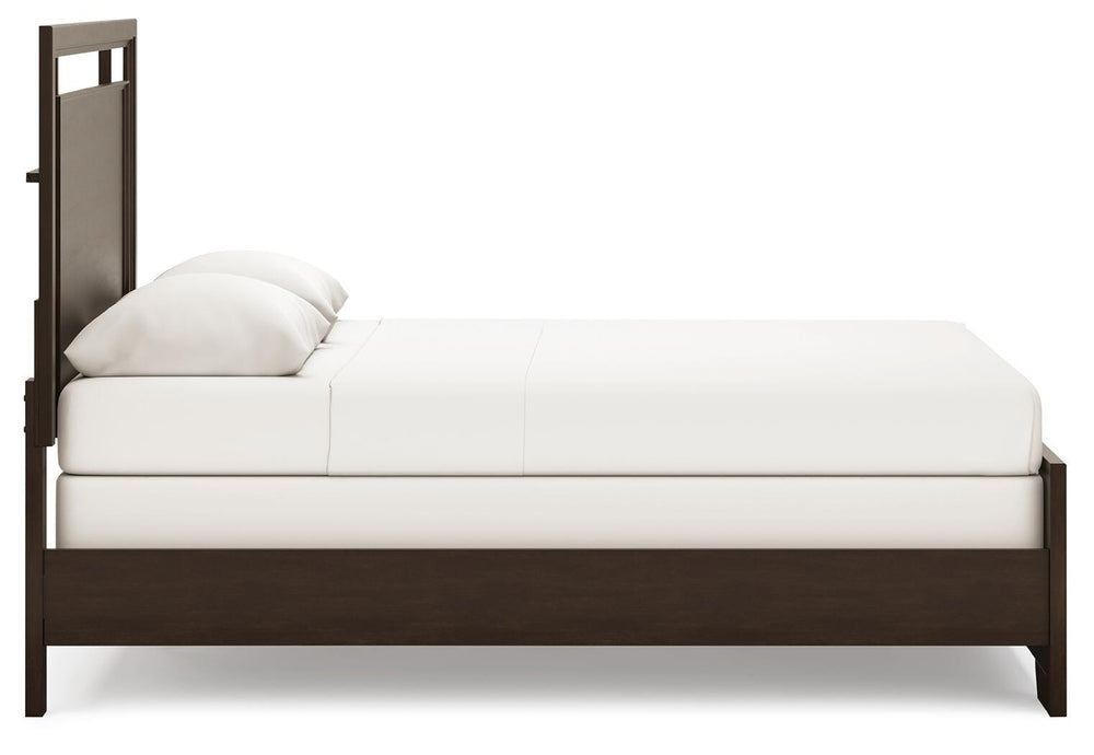 Covetown Queen Panel Bed - Dark Brown (3)