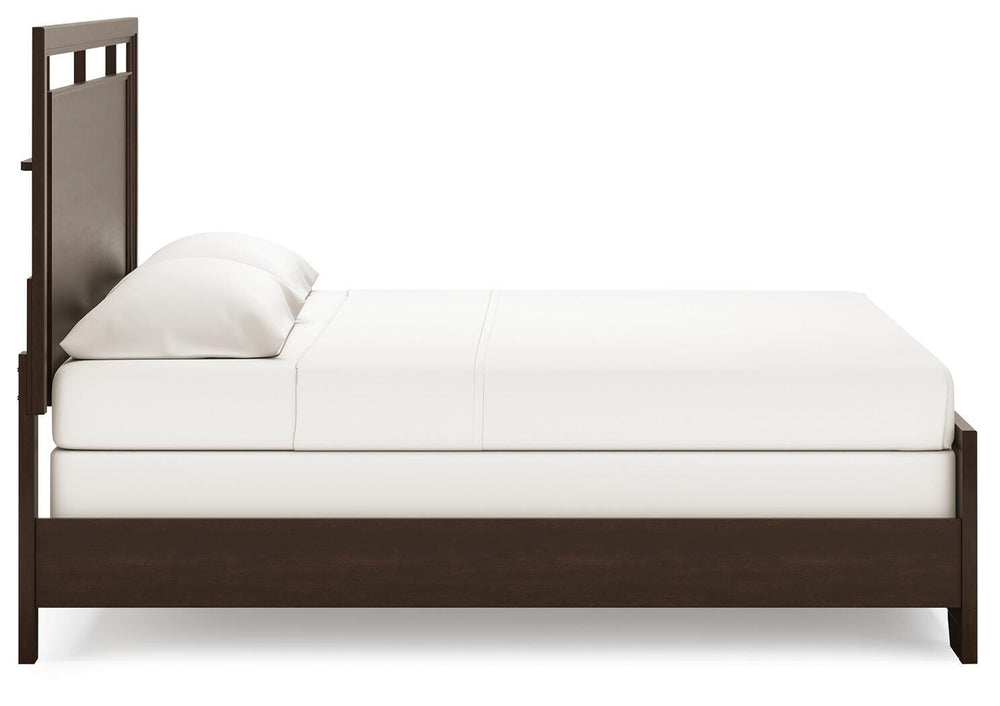 Covetown King Panel Bed - Dark Brown (3)