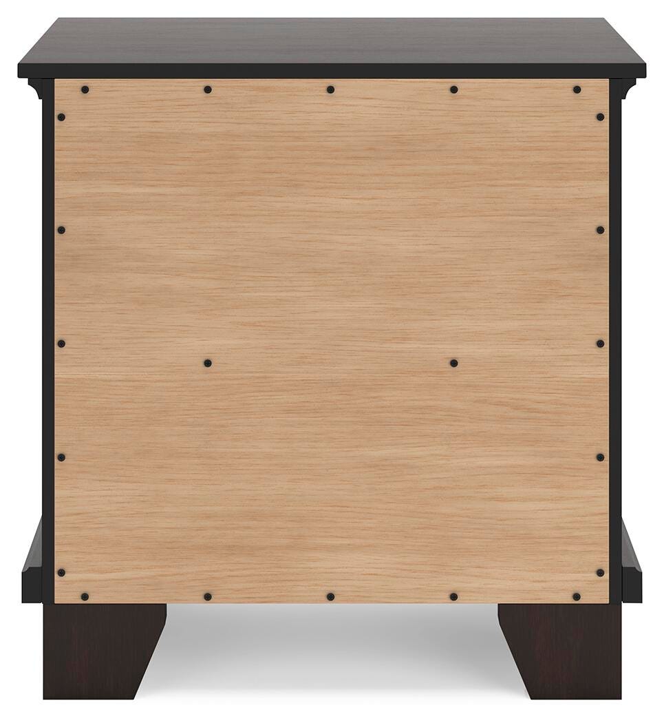 Covetown Full Panel Bed, Chest and Nightstand - Dark Brown (13)