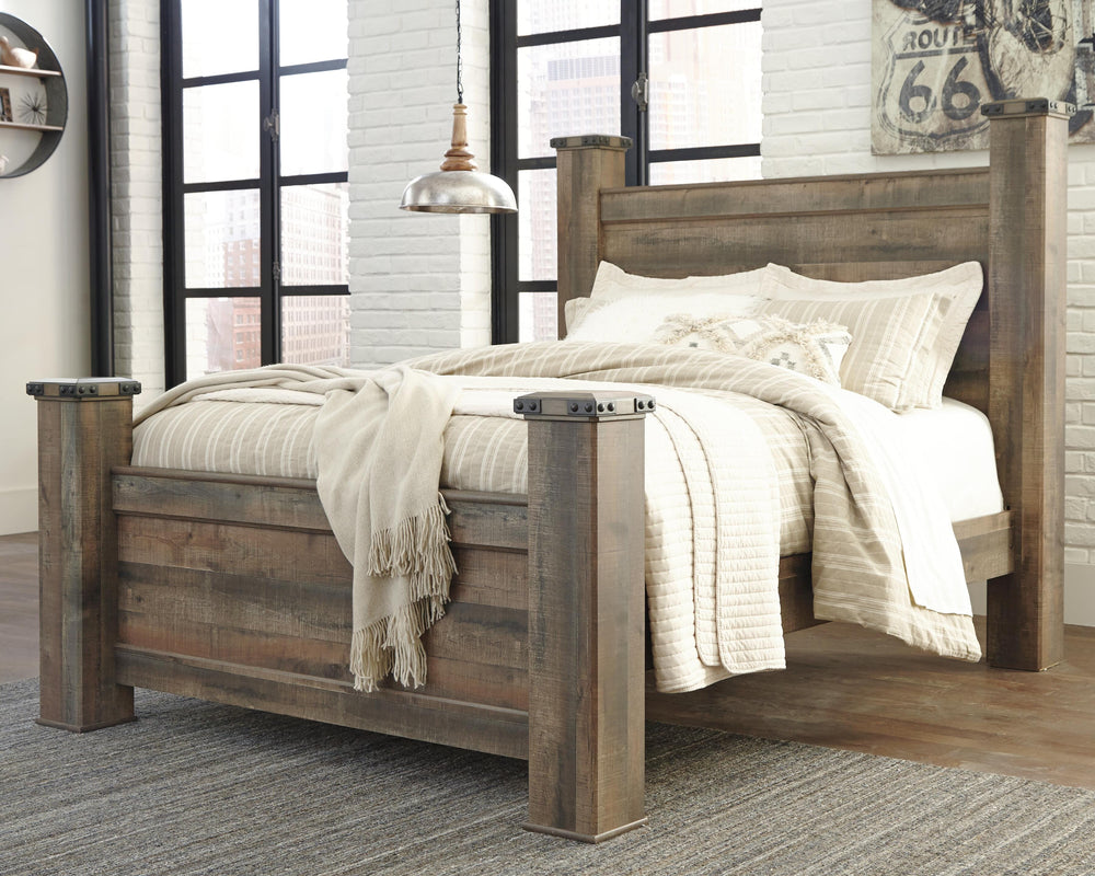 Trinell Queen Poster Bed, Dresser, Mirror, Chest and 2 Nightstands - Brown (17)