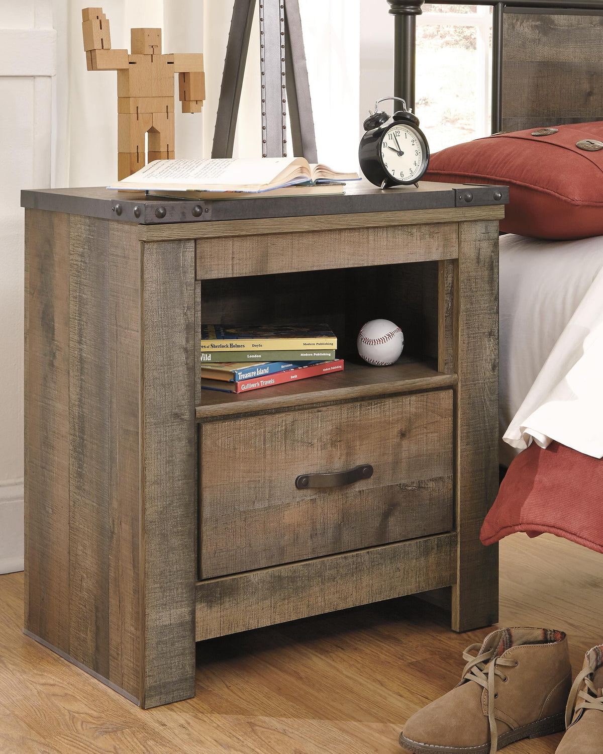 Trinell Nightstand - Brown (2)