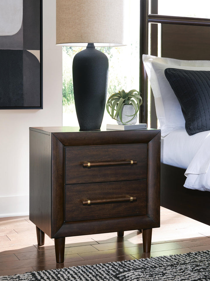 Dantenton Nightstand - Dark Brown (1)