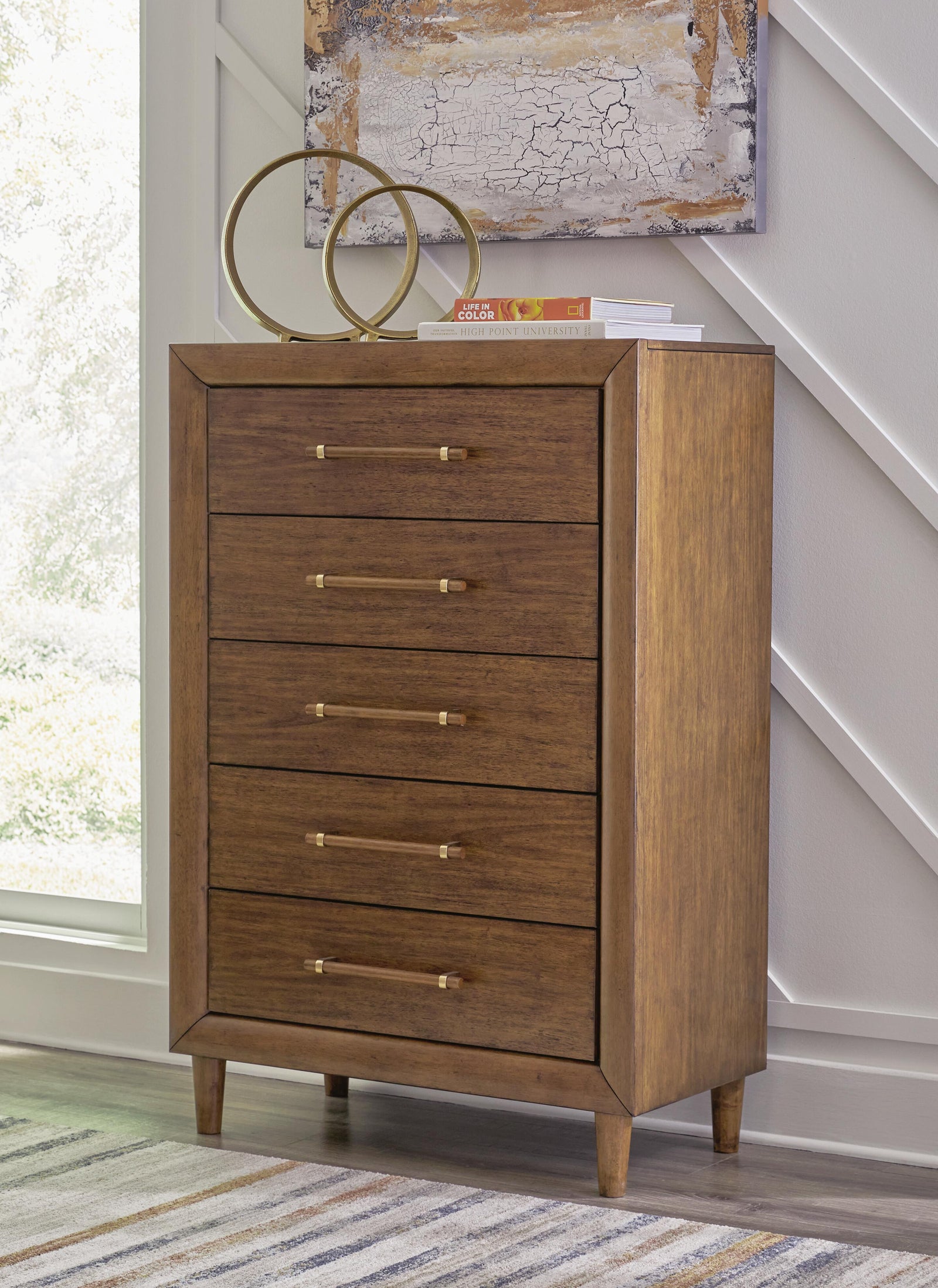 Lyncott Chest of Drawers - Dark Brown (2)