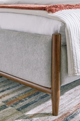 Lyncott California King Upholstered Bed