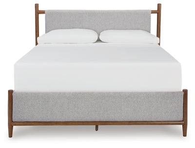 Lyncott King Upholstered Bed