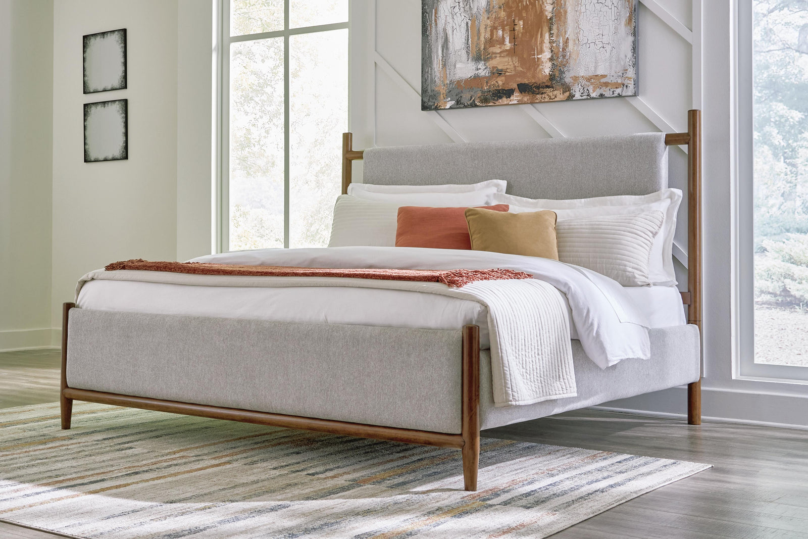 Lyncott King Upholstered Bed - Dark Brown (2)