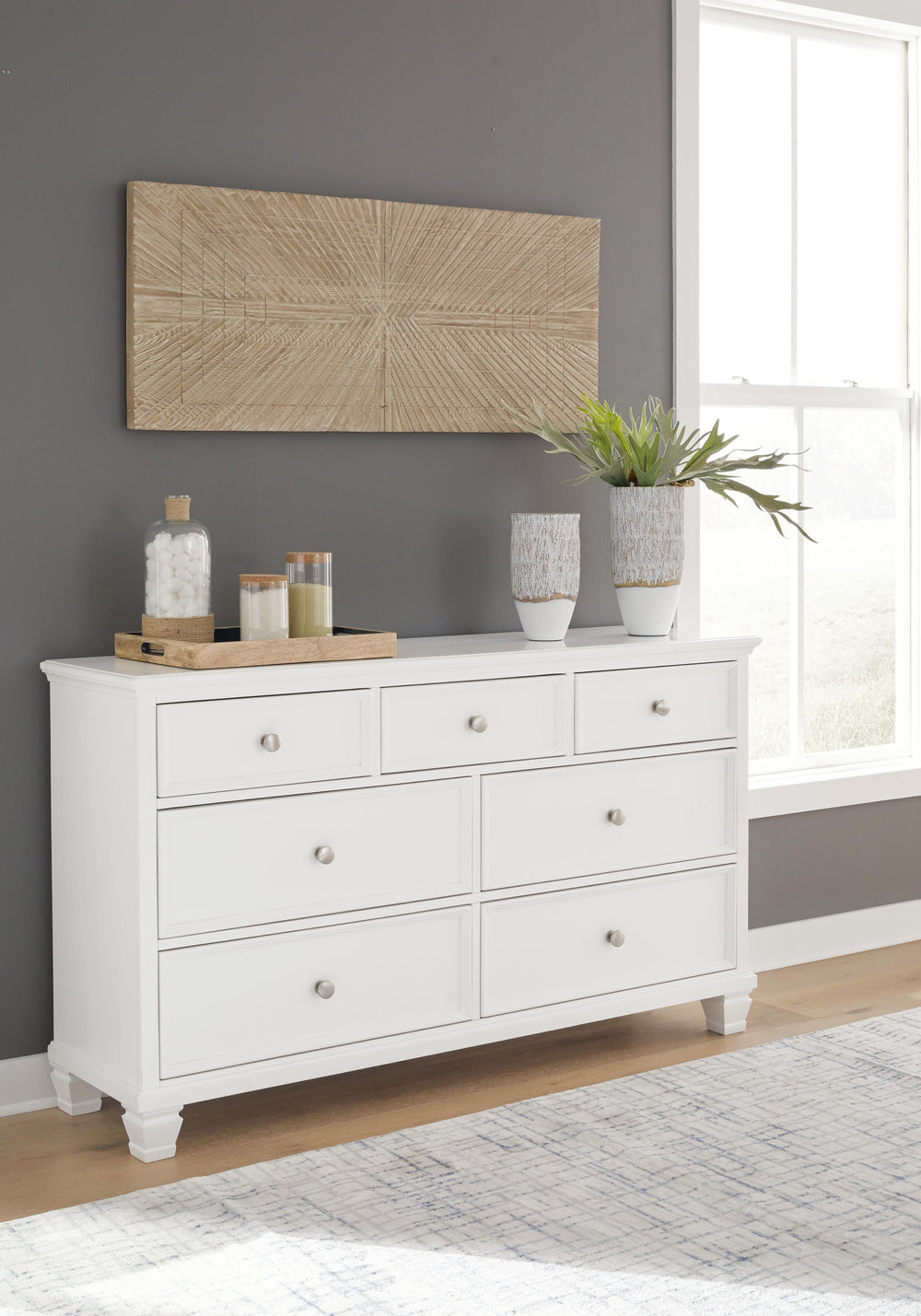 Fortman Dresser - White (2)
