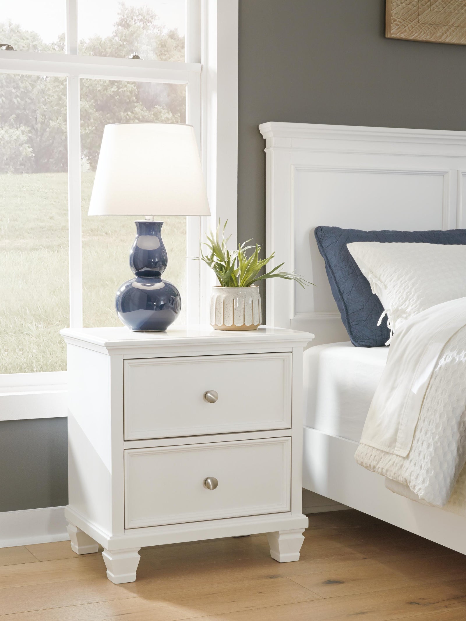 Fortman Nightstand - White (2)